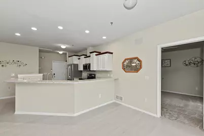 9227 S 54th St, Franklin, WI 53132 - Photo 9