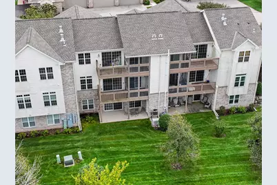 9227 S 54th St, Franklin, WI 53132 - Photo 47