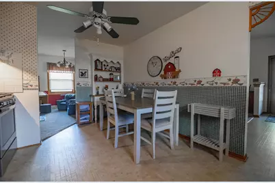 2035  Dustir Dr, Racine, WI 53402 - Photo 13