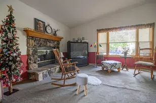 2035 Dustir Dr, Racine, WI 53402 - Photo 15