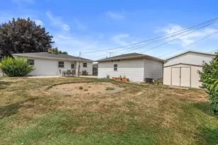 1815 Jupiter Ave, Racine, WI 53404 - Photo 27