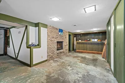 501 N 113th St, Wauwatosa, WI 53226 - Photo 11