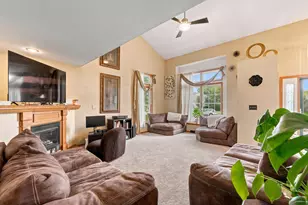 1215 Elm St, Hartford, WI 53027 - Photo 7