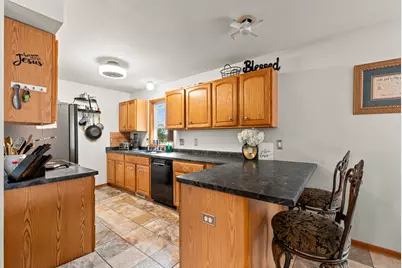 1215  Elm St, Hartford, WI 53027 - Photo 9