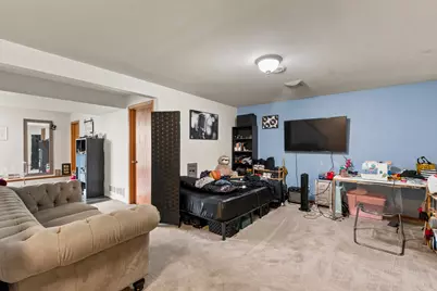 1215  Elm St, Hartford, WI 53027 - Photo 23