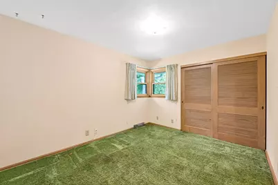 6041  Doyle St, Greendale, WI 53129 - Photo 17