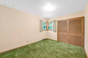 6041 Doyle St, Greendale, WI 53129 - Photo 17