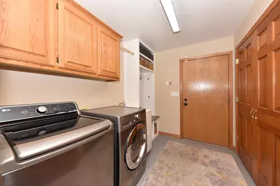 1275  Ridge Rd, Brookfield, WI 53186 - Photo 23