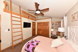 1275 Ridge Rd, Brookfield, WI 53186 - Photo 21
