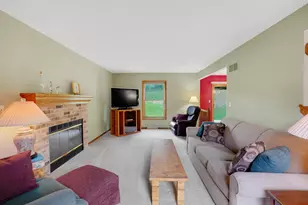 2724 Oakcrest Dr, Waukesha, WI 53188 - Photo 5
