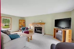 2724 Oakcrest Dr, Waukesha, WI 53188 - Photo 3