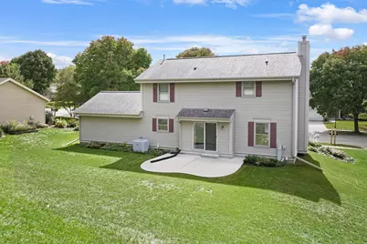 2724  Oakcrest Dr, Waukesha, WI 53188 - Photo 23