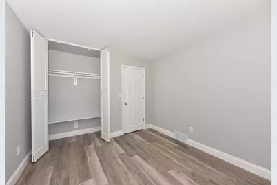 8588 N Servite Dr, Milwaukee, WI 53223 - Photo 19