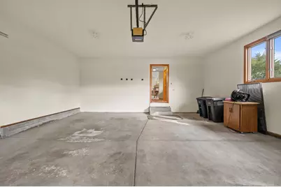 W240N2377  Range Line Ct #B, Pewaukee, WI 53072 - Photo 47