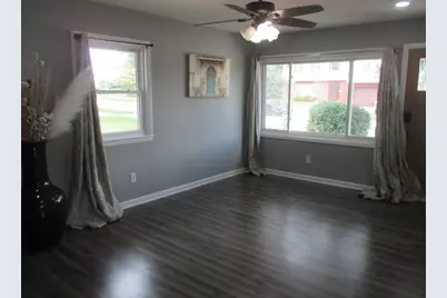 5863 S Hately Ave, Cudahy, WI 53110 - Photo 9