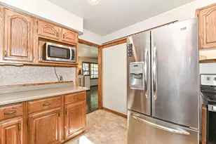 2762 N 82nd St, Milwaukee, WI 53222 - Photo 17