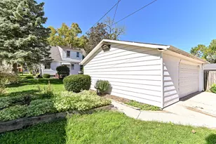 2762 N 82nd St, Milwaukee, WI 53222 - Photo 43