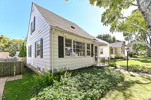 2762 N 82nd St, Milwaukee, WI 53222 - Photo 3
