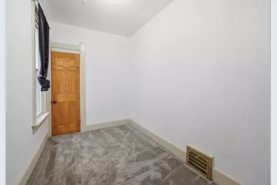 2760 N Booth St, Milwaukee, WI 53212 - Photo 33