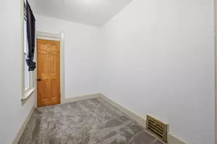 2760 N Booth St, Milwaukee, WI 53212 - Photo 33