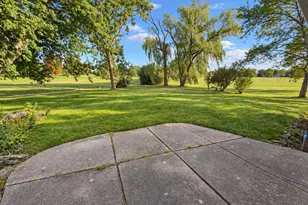 11040 N Riverland Ct, Mequon, WI 53092 - Photo 33