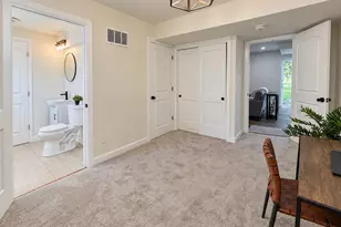 11040 N Riverland Ct, Mequon, WI 53092 - Photo 25