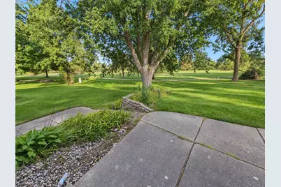 11040 N Riverland Ct, Mequon, WI 53092 - Photo 37