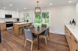 11040 N Riverland Ct, Mequon, WI 53092 - Photo 5