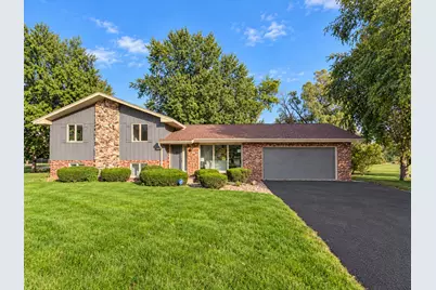 11040 N Riverland Ct, Mequon, WI 53092 - Photo 1