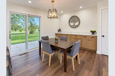 11040 N Riverland Ct, Mequon, WI 53092 - Photo 7