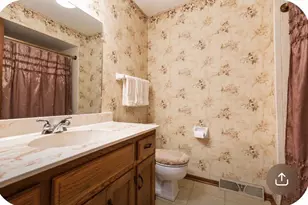 8333 N Cedarburg Rd, Brown Deer, WI 53209 - Photo 15