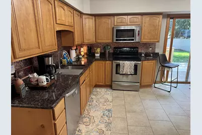 5515  Birch View Rd, Racine, WI 53402 - Photo 7