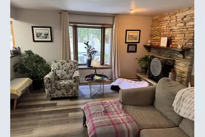 5515  Birch View Rd, Racine, WI 53402 - Photo 9