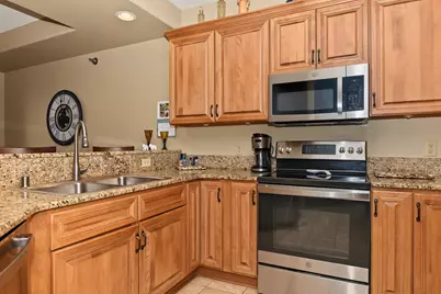 2912 N University Dr #202, Waukesha, WI 53188 - Photo 3