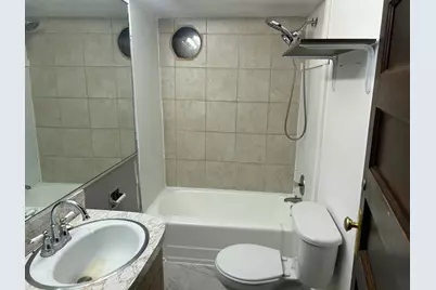 3601 W Highland Blvd #1, Milwaukee, WI 53208 - Photo 15