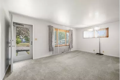 7719 W Winfield Ave, Milwaukee, WI 53218 - Photo 5