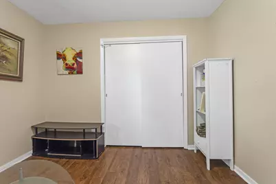 891 E Daffodil Ln, Beloit, WI 53511 - Photo 15