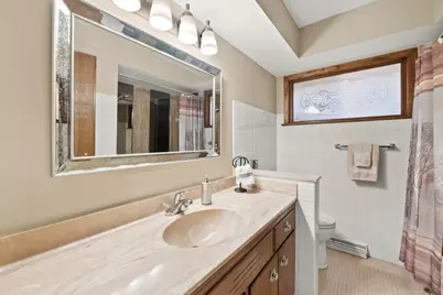 13501 W Dakota St, New Berlin, WI 53151 - Photo 11