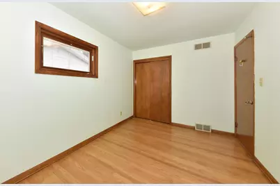 722  Summit Ave, Waukesha, WI 53188 - Photo 23