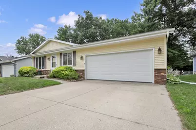 1827  Creek Rd, West Bend, WI 53090 - Photo 27