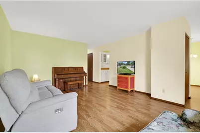 1827  Creek Rd, West Bend, WI 53090 - Photo 5