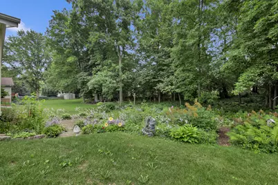 1827  Creek Rd, West Bend, WI 53090 - Photo 29