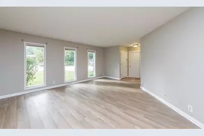 8929  42nd Ct, Kenosha, WI 53142 - Photo 3