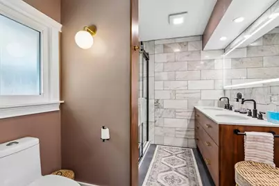 724 E Pearson St, Milwaukee, WI 53202 - Photo 19