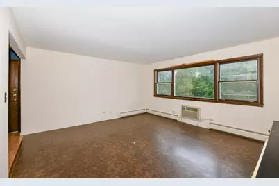 245  Country Club Dr #2D, Lake Geneva, WI 53147 - Photo 5