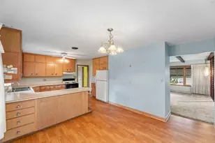 2300 Kevenauer Dr, Brookfield, WI 53005 - Photo 9