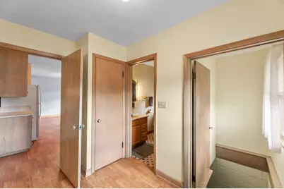 2300  Kevenauer Dr, Brookfield, WI 53005 - Photo 25