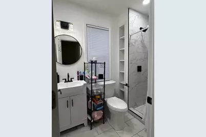 1055 N 68th St, Wauwatosa, WI 53213 - Photo 15