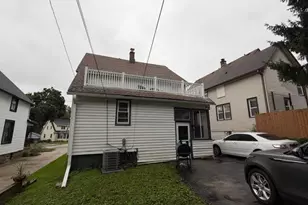 1055 N 68th St, Wauwatosa, WI 53213 - Photo 5