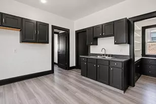 806 W Lapham Blvd, Milwaukee, WI 53204 - Photo 11